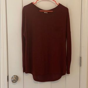 Maroon sweater shirt